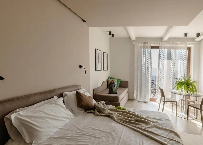 Il Cortile Kır Evi Diano dʼAlba